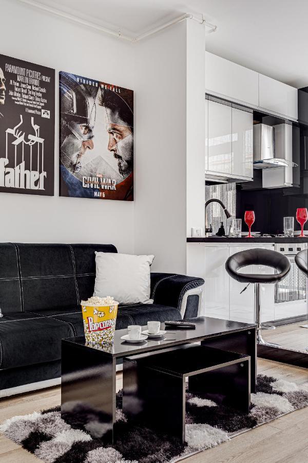 Apartament Ari Cinema Apartament With 2M Videoproiector Arad Zewnętrze zdjęcie